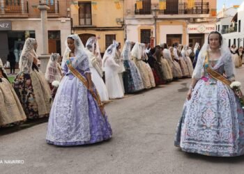 La primera Ofrenda comarcal reúne en Moncada a más de 100 comisiones