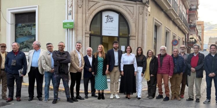 Montcada reivindica el pols creatiu amb la mostra ‘Torna l’art’ d’onze artistes locals