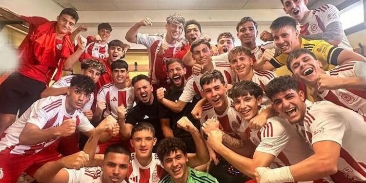 Tarín se despide del At. Moncadense tras lograr la permanencia del Juvenil A