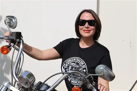 Orts: «Los vehículos clásicos proyectan a Moncada más allá de nuestro entorno»