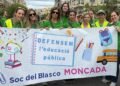 Profesores de Moncada participan en la multitudinaria manifestación de Valencia