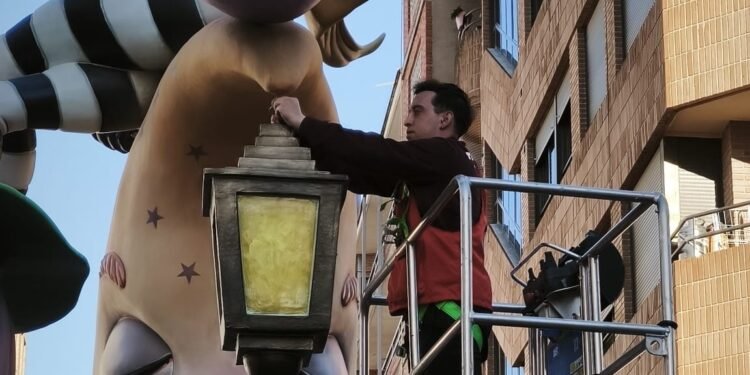 La «Gala de los Unos» reunirá en Moncada a una constelación de artistas falleros