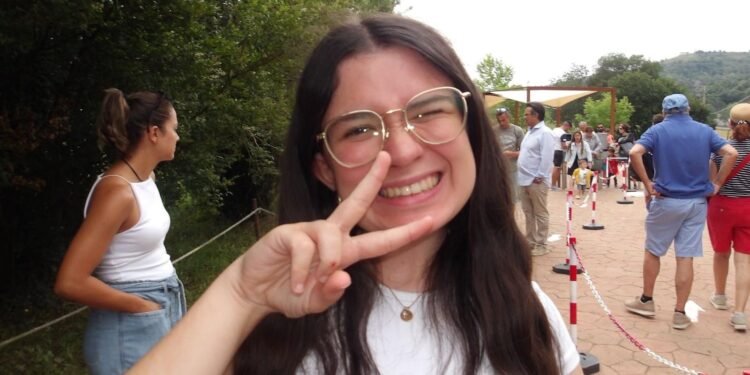 Una estudiante de Moncada seleccionada para participar en la ruta Quetzal 2026