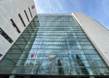 Dos años de cárcel para un frutero de Moncada por agredir sexualmente a una menor