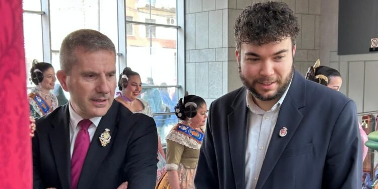 Organigrama municipal: El alcalde asume fallas y Orts incorpora turismo e industria