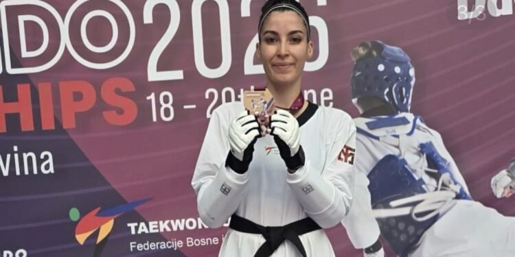 El club Taekwondo Moncada se cuelga el bronce en el europeo de clubes en Sarajevo
