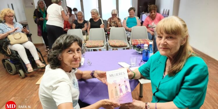 Moncada acoge la presentación del libro ‘Mujeres, la conciencia de una generación’ de María Jose Villegas