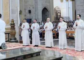 Ordenación sacerdotal de Juan Manuel Martínez de San Isidro de Benagéber