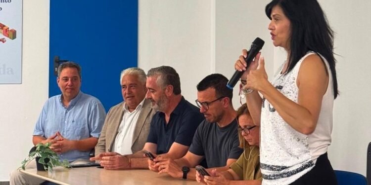El PP de Moncada reúne a la plana mayor provincial para activar el curso político