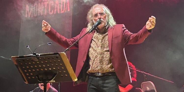 ‘Llach Gener 76’ conecta emocionalment en la inauguració del Festival Veles e Vents