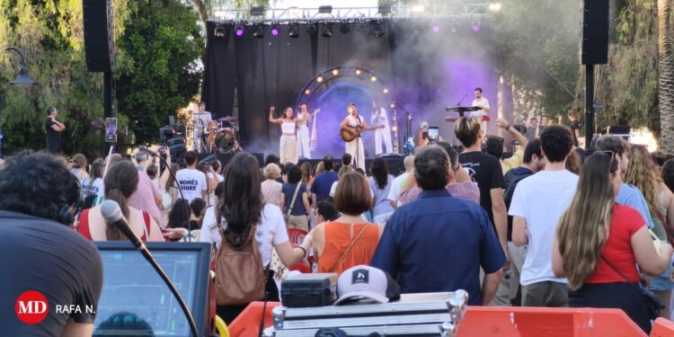 Un públic jove entregat a Ginestà diu adeu al Festival Veles e Vents 2026