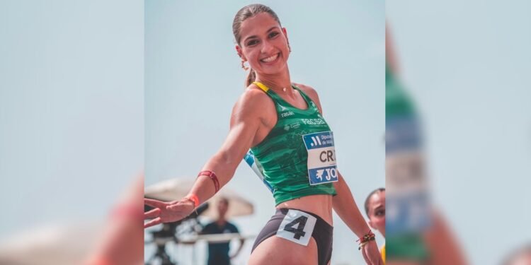Carla Cruz acaricia el podio y lleva el nombre de Moncada a la élite del atletismo