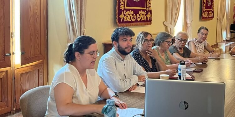 El Consell de les Dones y ayuntamiento coordinan los puntos violeta de fiestas