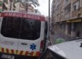 Trasladan a un varón al hospital tras sufrir una caída con su patinete en la calle Badia