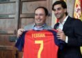 Ferran Torres ya es embajador de la Comunitat antes del recibimiento en Foios