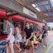 Metrovalencia facilitará el desplazamiento masivo hacia la playa de la Malvarrosa