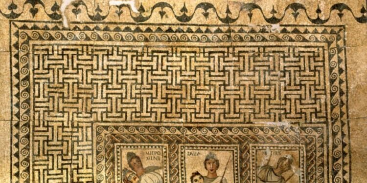 Tal día como hoy de 1920 se halló el Mosaico de les nou Muses en el Pouatxo