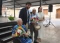 Moncada arropa a Isabel Fornell y Julio Zahonero en el homenaje a los mayores