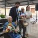 Moncada arropa a Isabel Fornell y Julio Zahonero en el homenaje a los mayores