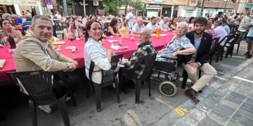 Àlbum de fotos del berenar dels majors