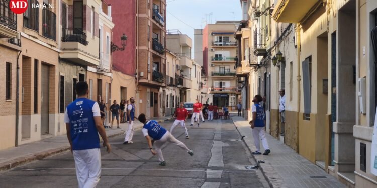 La pilota valenciana pren Moncada amb una vesprada de llargues, ratlles i raspall