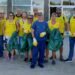 La cara más solidaria de Masies, una veintena de vecinos limpia el entorno