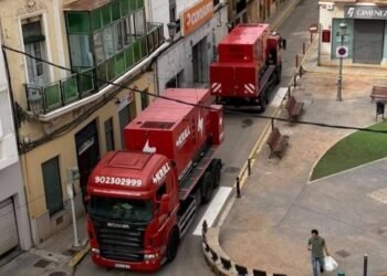 Iberdrola moviliza tres grupos electrógenos para recuperar el suministro por la inundación de un transformador