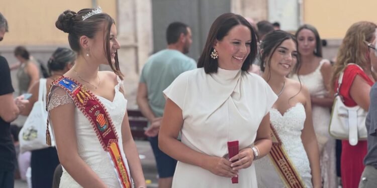 Orts reivindica las fiestas como expresión de vitalidad y fortaleza de sus asociaciones