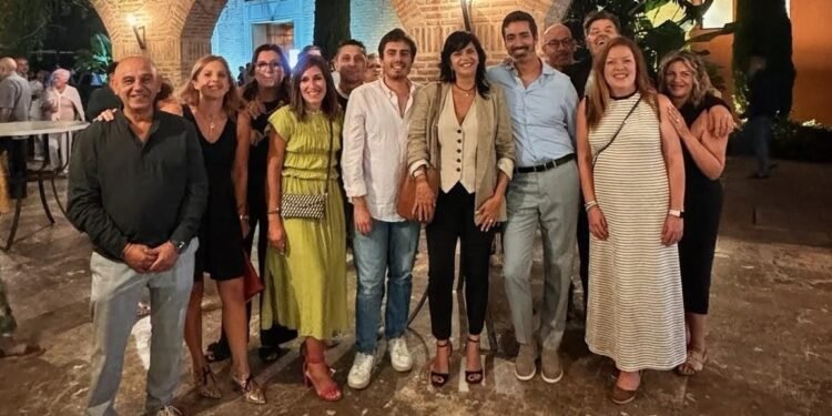 El PP de Moncada asiste al inicio del curso político con Pérez Llorca y Mompó