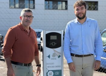 El pleno aprueba las bonificaciones para los vehículos híbridos y eléctricos