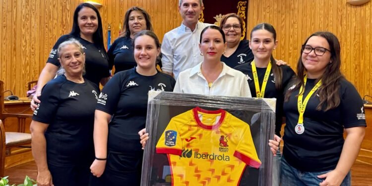 El campo de rugby de Moncada llevará el nombre de María Calvo – Ingrid Algar