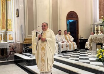 Javier Claumarchirant toma posesión como nuevo párroco de Moncada