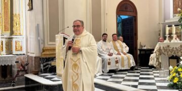 Javier Claumarchirant toma posesión como nuevo párroco de Moncada