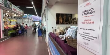 El mercado municipal cerrará todos sus puestos el sábado 10 de octubre para reparar los desconchados del pavimento