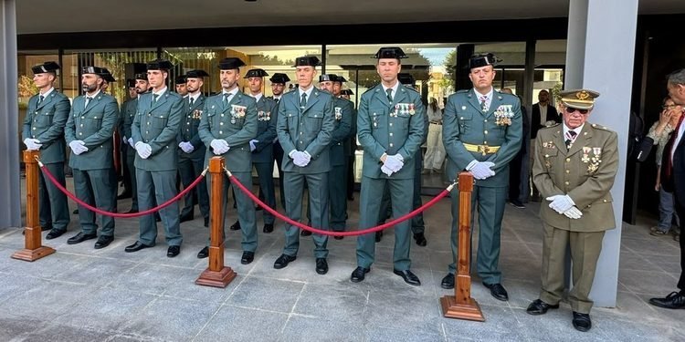 Moncada celebra la festividad de la Virgen del Pilar patrona de la Guardia Civil