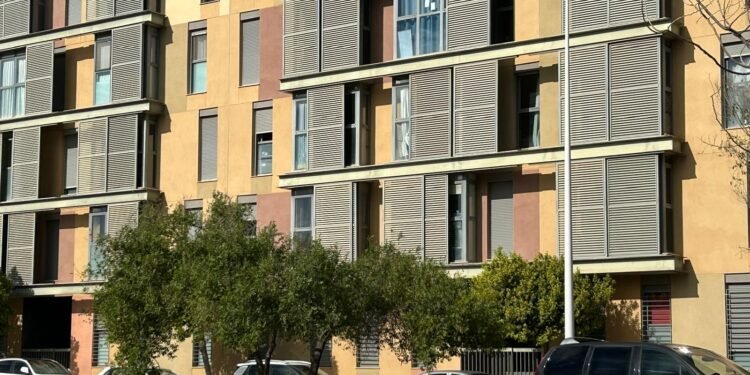 El rostro de la crisis de la vivienda en Moncada, alquileres a 1.080 euros al mes