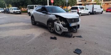 Dos accidentes en dos días en el mismo cruce de la calle Colón con Miguel Buendia