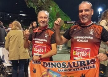 El club Atletisme Dinosauris de Moncada participa en la Bilbao Night Running