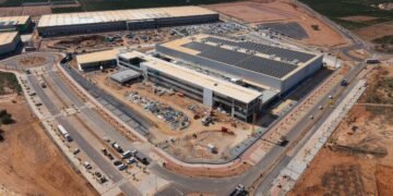 La factoría Edwards acelera su recta final y la metamorfosis económica de Moncada