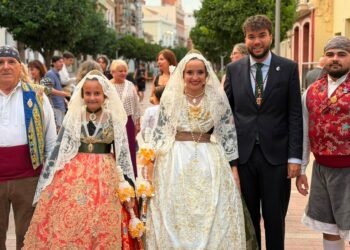 Las Falleras Mayores Gemma y Paula desvelan hoy el secreto de sus trajes