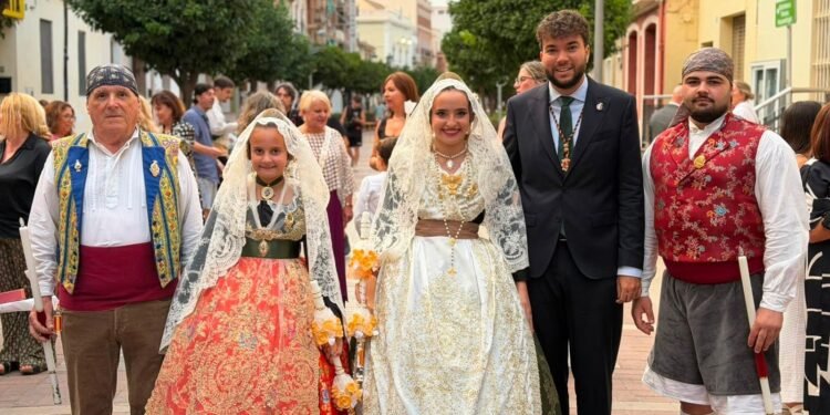Las Falleras Mayores Gemma y Paula desvelan hoy el secreto de sus trajes