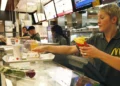 McDonald’s busca 15 trabajadores para su restaurante en Moncada con contrato indefinido a tiempo parcial