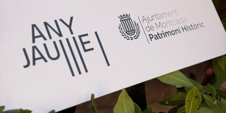 Montcada ret homenatge a Jaume I amb un corona de llorer al carrer del conqueridor