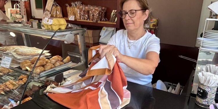 Els forns de Moncada endolceixen el dia dels enamorats amb la Mocadorà
